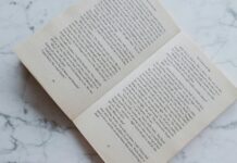 Book Review Examples That Will Inspire and Captivate Readers