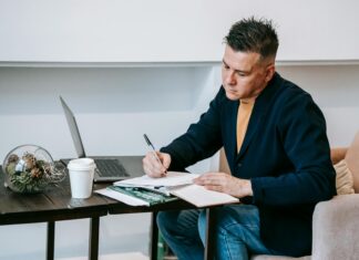 How To Write A Review On Google That Boosts Your Online Reputation