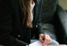 How To Write A Google Review Without Gmail Account: Easy Tips