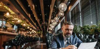 Google Restaurant Review Secrets: How to Find the Best Eats Near You