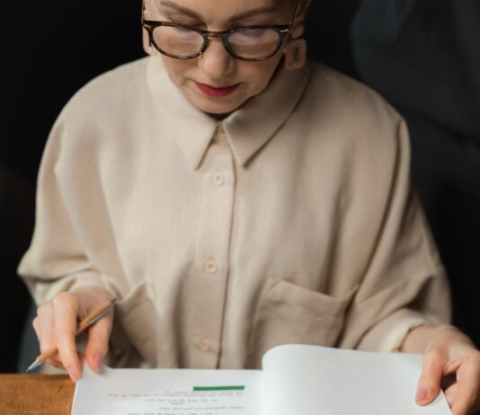 Writing A Google Review: How To Craft Powerful Feedback That Gets Noticed