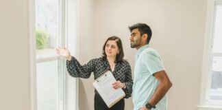 Consultant Review Example: How to Spot Top Experts Easily