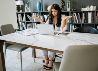 Online Reviews: Why They Matter and How to Use Them Effectively