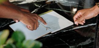 Review Shop Secrets: How To Find The Best Deals And Trusted Services